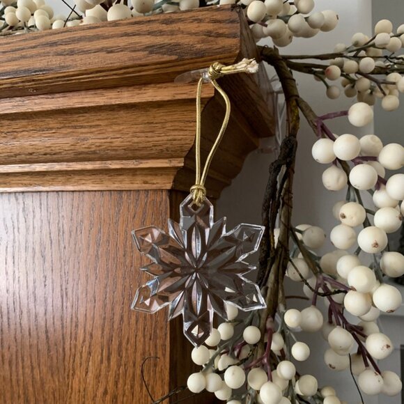 Vintage Mikasa Joyous Collection Crystal Snowflake Ornaments set of 3 - Picture 6 of 9